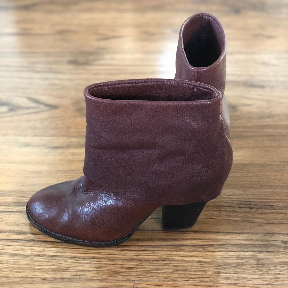 Vince Camuto brown leather booties - sz 7.5